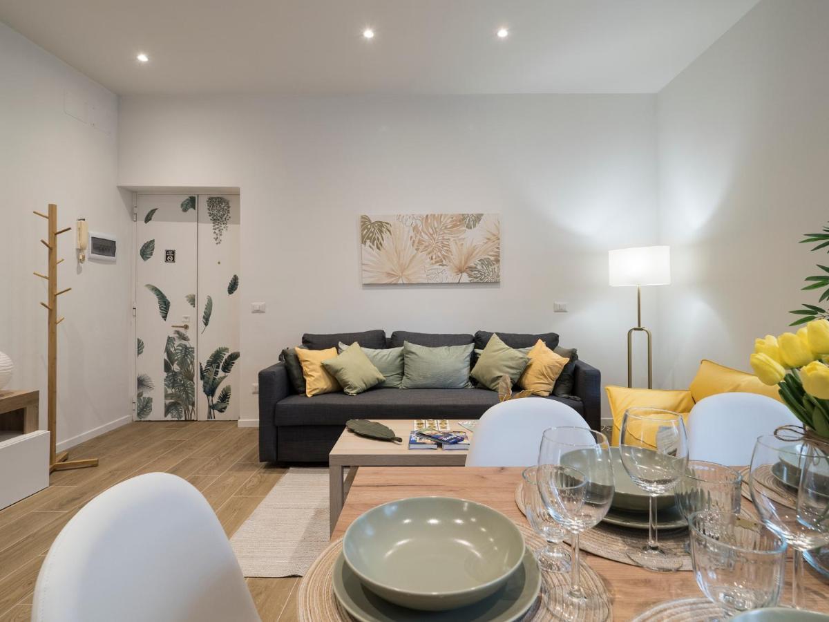 Ferienwohnung Casa Design Con A/C E Wifi_7 Minuti Ciampino Aeroporto Exterior foto