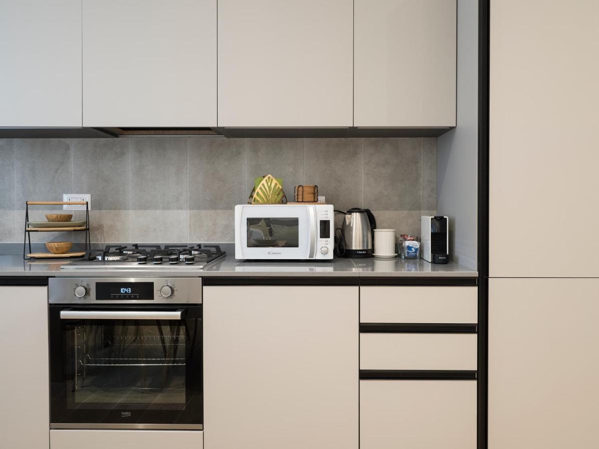 Ferienwohnung Casa Design Con A/C E Wifi_7 Minuti Ciampino Aeroporto Exterior foto